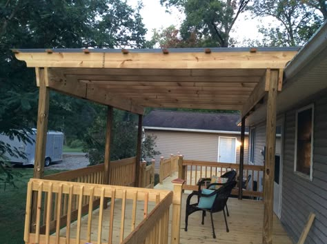 Basement Porch Ideas, Gazebo Over Deck, Diy Covered Deck, Patio Attached To House, House Backyard Ideas, Hipped Roof, Deck Roof, Covered Patio Ideas, Deck Railing Ideas