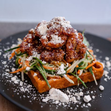 These Kimchi Waffles took the usual fried chicken and waffles to the next level 😍. . ➖ 📙 Kimchi Waffles 2.0 Gochujang popcorn chicken, pickled green papaya salad, chilli nam jim, roasted peanut snow 📍 @nododonuts 🌏 Newstead ➖ . This totally knocked me off my feet... That fried chicken was insanely delicious, Sweet & spicy and I just couldn't get enough. Just a whole bunch of great flavors on one plate. . #nododonuts #newstead Chicken And Waffles Plating, Korean Chicken And Waffles, Kimchi Waffle, Waffle Plating, Affordable Healthy Meals, Sweet Potato Bbq, Bowls Ideas, Brunch Vibes, Chicken Waffles