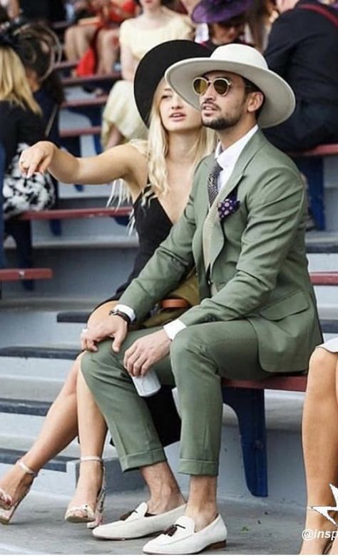 Luxury Men's Derby For Formal Occasions, Kentucky Derby Outfit 2024 Couples, Horse Race Outfit Men, Mens Horse Racing Fashion, Kentucky Derby Outfit Men, Men’s Kentucky Derby Style, Men’s Derby Party Outfit, Men’s Kentucky Derby Attire, Kentucky Derby Mens Attire