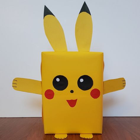 Sinterklaas surprise Pikachu. #sinterklaas #surprise #pikachu #pokemon Picachu Pokemon, Diy Valentines Box, Kids Valentine Boxes, Valentine Day Boxes, Preppy Pink, Birthday Box, Valentine Box, Valentines For Kids, Creative Cards