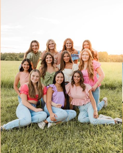 INTRODUCING my first ever senior rep team!! 💖 how cute are they??!! I’m obsessed & so so grateful for them all! Idk how but I got the sweetest group of girls contact them for their special senior rep discount code 💕 #seniorpictures #seniorphotographer #seniorportraits #seniorsunday #seniorrepprogram #santarosabeachphotographer #destinphotographer #waltoncountyflorida #floridaphotographer Senior Rep Team Photoshoot, Girl Group Photoshoots, Photography Team Photos, Photography Chair, Besties Photoshoot, Senior Rep Program, Sorority Photoshoot, Girls Group, Female Character Inspiration