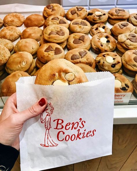 Ben’s Cookies Official on Instagram: “Click on the ( link in our bio) for our full menu and to place an order for delivery or pickup across #London ✨ #Nationwide Delivery Coming…” Bens Cookies, Business Cookies, Ben's Cookies, London Dinner, Instagram Cookies, Cookie Shop, S Cookies, Cookies Branding, Baking Packaging