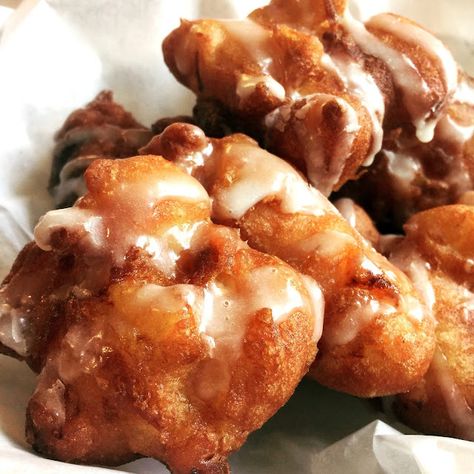 Recipe: Heavenly Fresh Peach Fritters Peach Fritters, Fritter Recipes, Sweet Tart, Apple Fritters, Peach Recipe, Sweet Roll, Fried Food, Breakfast Treats, Big Apple