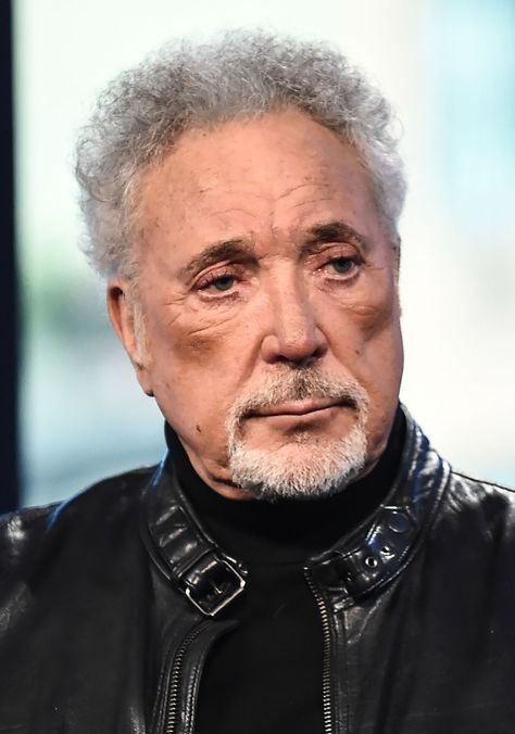 SIR Tom Jones has been forced to deny that he cancelled his gig at the last minute after collapsing suddenly. It was reported the Welsh legend, 82, took ill around an hour before he was supposed to perform in the Hungarian capital of Budapest last night on his Surrounded by Time tour. Directors for Sir […] Tom Jones Singer, Sir Tom Jones, Tom Jones, Cartoon Wallpaper Hd, Summer Tour, What Really Happened, Music Legends, Cartoon Wallpaper, Budapest