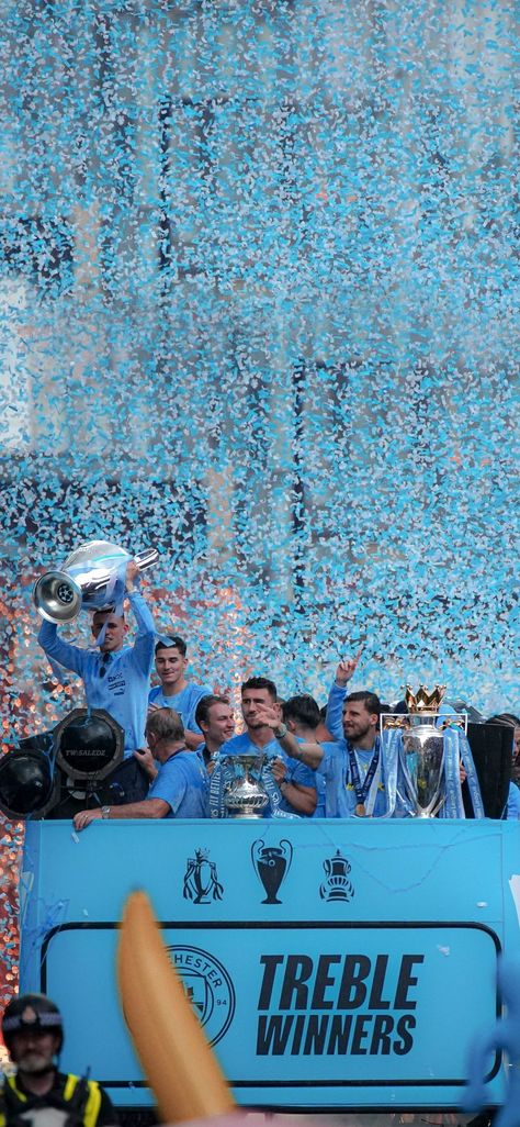 Manchester City Treble, Man City Team, Manchester City Football Club, Cristiano Ronaldo Lionel Messi, Football Icon, City Car, Vintage Football, Man City, City Wallpaper