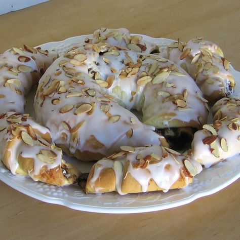 Polish St. Martin's Day Croissants Recipe - Marcinki: Photo of St. Martin's Croissants Kolaczki Recipe, Croissants Recipe, Polish Cookies, Poland Food, Strudel Recipes, Polish Desserts, Croissant Recipe, Doughnut Recipe, Polish Recipes