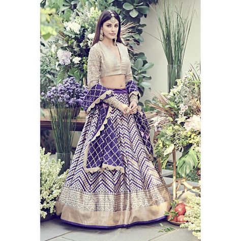 Bridal Lehenga Indian, Hairstyle Bridal, Lehenga Indian, Jayanti Reddy, Happy Dresses, Indian Outfits Lehenga, Indian Bride Outfits, Lehenga Blouse Designs, Indian Designer Suits