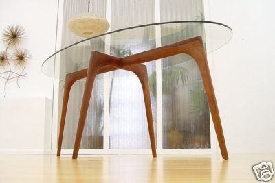 Oval Glass Dining Table, Oval Kitchen Table, Modern Oval Dining Table, Modern Glass Dining Table, Glass Kitchen Tables, Wood Dining Table Modern, Mesa Oval, Center Table Living Room, Midcentury Modern Dining Table