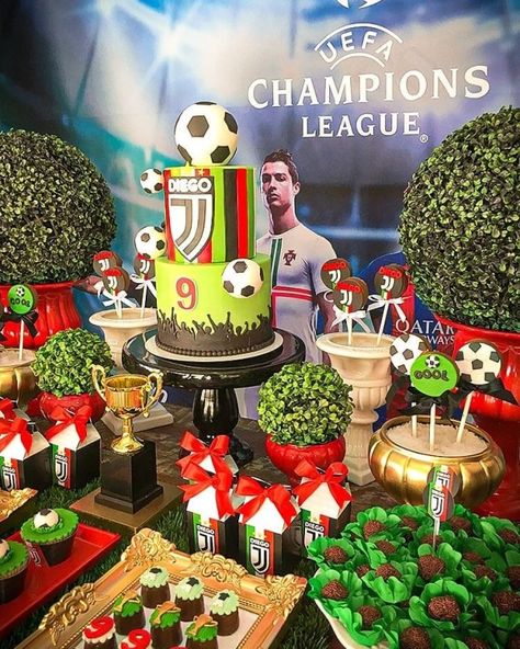 Champions League with Cristiano Ronaldo Party Champions League Birthday Party, Cristiano Ronaldo Birthday Party, Soccer Birthday Theme, Cristiano Ronaldo Birthday, Soccer Decorations, Ronaldo Birthday, Lion Birthday Cake, Messi Y Cristiano, Birthday Theme Decoration