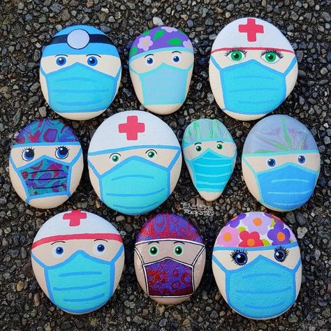 Stone Art Painting, Painted Rocks Craft, Painted Rocks Diy, Rock Painting Ideas Easy, Rock Painting Patterns, Paint Rock, Rock Painting Designs, Painting Designs, Rock Painting Art