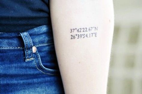 coordinates tattoo Ideas to Mark a Memory on Body (9) Latitude Longitude Tattoo, Coordinates Tattoo, Tattoo Placement, Skin Art, Piercing Tattoo, Get A Tattoo, A Tattoo, Beautiful Tattoos, Back Tattoo