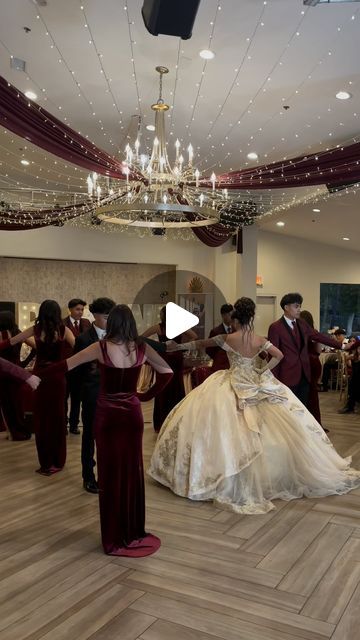 Diana & Brianna | Event Coordinator & Choreographer on Instagram: "Aryana’s Waltz Part 2 🌙
-
-
-
#quinceañera #quince #quinceaños #xv #xvaños #quinceañeradress #quinceañeramakeup #quinceañerawaltz #quinceañeraphotography #quinceañeracake #quinceañeradecor" Quinceanera Picture Ideas With Court, Quinceanera Waltz, Quinceanera Dance, Quinceanera Surprise Dance, Quince Dances, Quinceanera Dances, Quince Party, Quinceanera Makeup, Surprise Dance