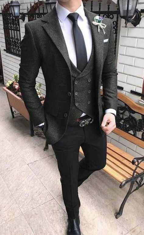 black wool three piece suit Dark Gray Suit, Blazer Outfits Men, Black Suit Men, Dress Suits For Men, Formal Mens Fashion, Designer Suits For Men, Fashion Suits For Men, Men’s Suits, Three Piece Suit