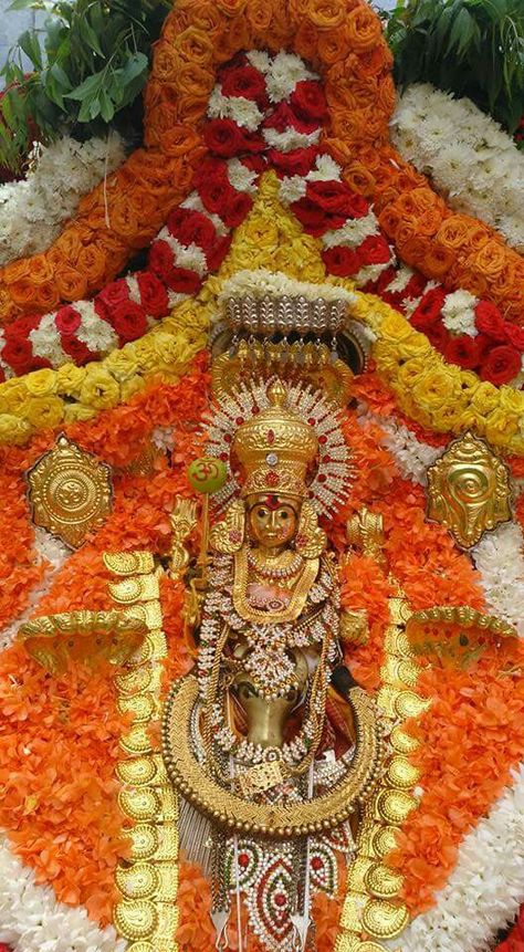 Durga parameshwari Lord Durga, Kali Hindu, Durga Devi, Mahakal Shiva, Saraswati Goddess, Hindu Rituals, Lord Murugan Wallpapers, Goddess Sculpture, Bhakti Yoga