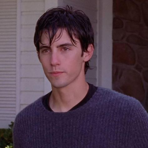 Edie (@edith.edie) • Instagram photos and videos Jess Gilmore Girls Cute, Milo Ventimiglia Now, Milo Ventimiglia 2000s, Milo Ventimiglia Gilmore, Gilmore Girls Boys, Jess From Gilmore Girls, Jess Mariano Aesthetic, Jess Aesthetic, Milo Ventimiglia Gilmore Girls