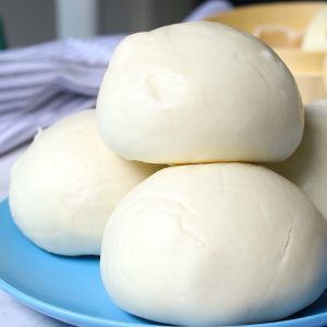 Siopao Recipe, Buns Recipe Easy, Steam Buns Recipe, Steamed Pork Buns, Steamed Bao, Bao Buns, Pork Buns, Sweet N Sour Chicken, Bread Bun