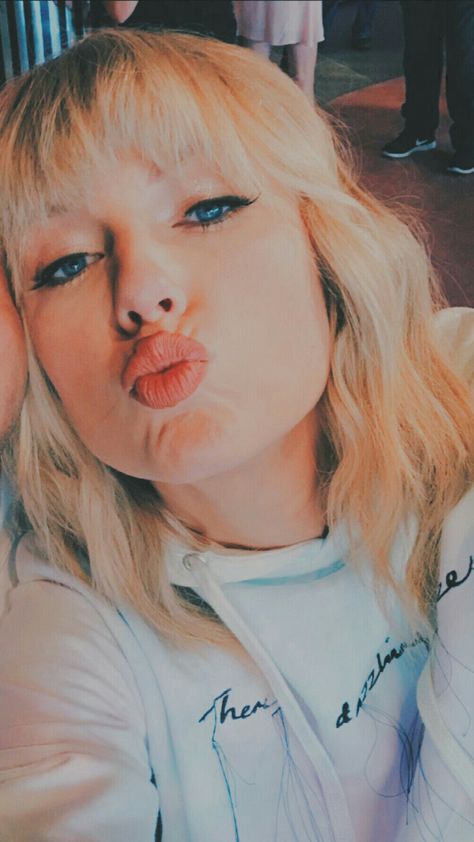 Taylor Swift Png, Taylor Swift Kiss, Kiss Face, A Face, Taylor Swift, Swift, To Share, Kiss, Wallpapers