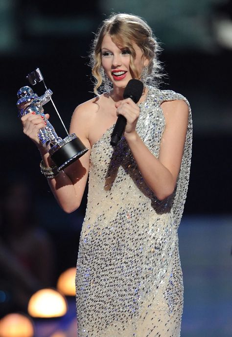 Taylor Swift Vmas, Taylor Swift Vmas Kanye, Vma 2009, Taylor Swift Vma 2009, 2022 Vmas Taylor Swift, Taylor Swift Entertainment Weekly 2019, Taylor Swift Mtv Ema 2022, Taylor Swift Grammys 2021 Performance Dress, Taylor Swift Grammys 2021 Dress