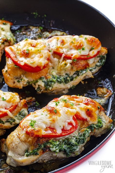 Spinach Stuffed Chicken Breast (6 Ingredients) - Wholesome Yum 1 Pan Healthy Meals, Dinner Ideas Chicken Healthy, Chicken Dinner Recipes Baked, Skinnyms Recipes Healthy Eating, Spinach And Mozzarella Stuffed Chicken, Chicken Stuffed With Mushrooms, Keto Meals Easy Dinners, Stuffed Chicken Breast Cream Cheese Spinach Sun Dried Tomatoes, Dinner Ideas Spinach