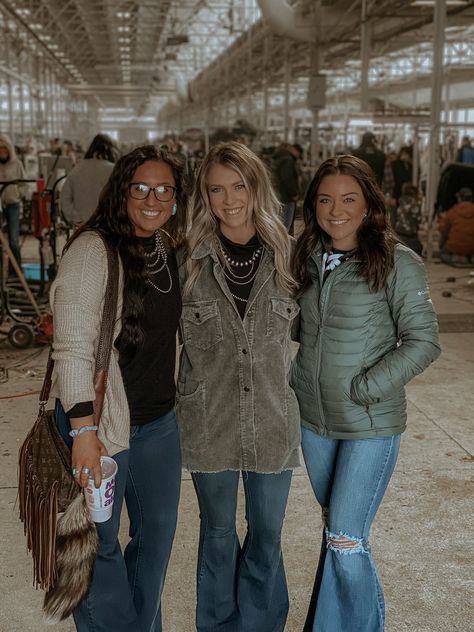 Livestock Judge Outfits, Stock Show Mom Outfits, Stock Show Outfits Winter, Stockshow Outfits Winter, Livestock Judging Outfits, Livestock Show Outfits, Stock Show Outfits, Stockshow Outfits, Buisness Attire