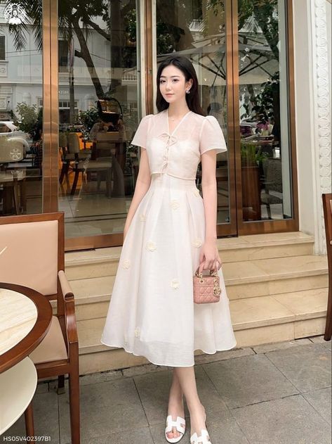 Filipiñana Dress Modern Casual, Simple Filipiniana Dress, Korean Graduation Outfit, Modern Filipiniana Dress For Graduation, Modern Filipiniana Dress Knee Length, Casual Filipiniana, Filipiniana Dress Modern Simple, Elegant Midi Dress Classy, Dress Korean Style Simple