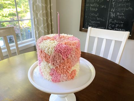 shag cake — don't worry about this + casey's cookies Shag Sheet Cake, Shag Birthday Cake, Shaggy Birthday Cake, Shag Carpet Cake, Shag Cake Ideas, Shag Rug Cake, Pink Bday Cake, Rug Cake, Shaggy Cake