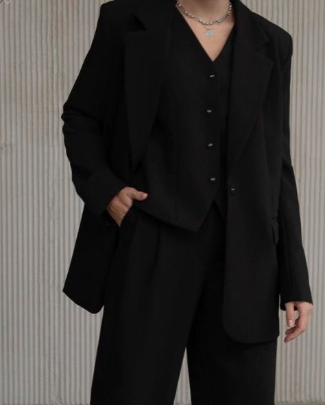 Black Suit Inspo Women, Black On Black Suit Women, Wedding Suit Women Black, Formal Black Attire Women, Suit On Women Aesthetic, Black Suits Women Aesthetic, All Black Womens Suit, Suits For Women With Tie, Black Suit Woman Aesthetic