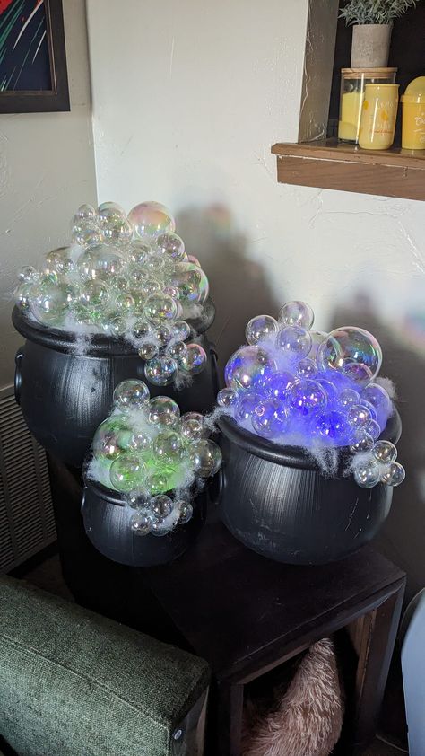 Diy Halloween Bubbling Cauldron, Halloween Party Cauldron Ideas, Halloween Cauldron With Bubbles, Bubble Couldren, Witches Potion Station, Decorating With Cauldrons, Halloween Bubble Cauldron Diy, Witch Couldren Diy, Spooky Wedding Decorations