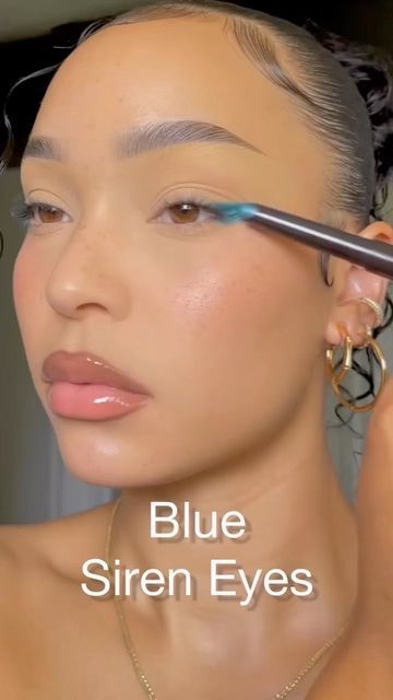 Blue Siren Eyes, Look Transformation, Eye Makeup Color, Siren Eyes, Daily Street Style, Easy Tricks, Pinterest Makeup, Dope Makeup, Makeup Eye Looks