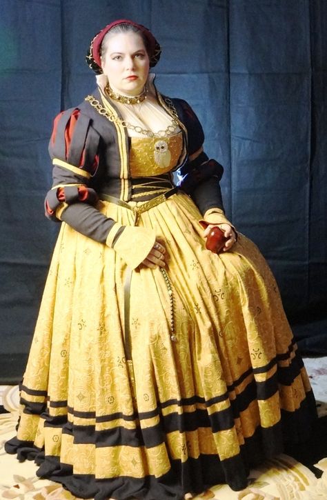 1500s Fashion, 16th Century Clothing, 16th Century Fashion, German Costume, German Outfit, German Dress, 18th Century Costume, German Fashion, Medieval Costume