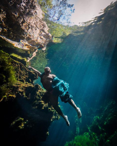 This shoot with @hilliardrjones⁠ was so incredibly fun! ⁠ ⁠ I love when I get to shoot men because they bring such a vibrant and unique energy to the underwater photoshoot.⁠ ⁠ Which one of these poses is your favorite?⁠ ⁠ ⁠ ⁠ #centoes #underwaterphotography #underwaterphotoshoot #tulumphotoshoot #underwatermagazine #underwaterfineart⁠ #underwaterphotos #melaninbeauty #melaninglow #cancunphotographer #playadelcarmenphotography #cenoteportraits⁠ ⁠ Half Submerged In Water, Dynamic Poses Underwater, Half Underwater Photography, Person Swimming Underwater Reference, Underwater Photography Pool, Underwater Photoshoot, Underwater Photos, Underwater Photography, Bring It On