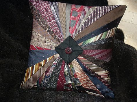 necktie pillow | NECKTIE STARBURST PILLOW - made for Don Wilson from BV Wilson's ties ... Necktie Pillow, Neck Tie Projects, Diy Necktie Projects, Necktie Quilt, Tie Pillows, Necktie Crafts, Tie Ideas, Diy Sy, Old Ties