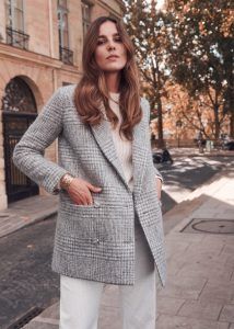 james-coat-grey-plaid-sezane-tailored-wool - Katie Considers Fall Fashion Coats, Parisian Chic Style, Ideal Wardrobe, Look Retro, Fall Inspiration, Fashion Mode, White Pants, Outfit Idea, Womens Fashion Trends