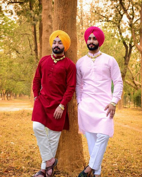 Nav jivan Men Style For Wedding, Punjabi Kurta Pajama Men Style, Jaggo Outfit Punjabi, Mehndi Dress For Mens, Jaggo Outfit, Punjabi Kurta Pajama Men, Punjabi Kurta, Pajama Men, Style For Wedding