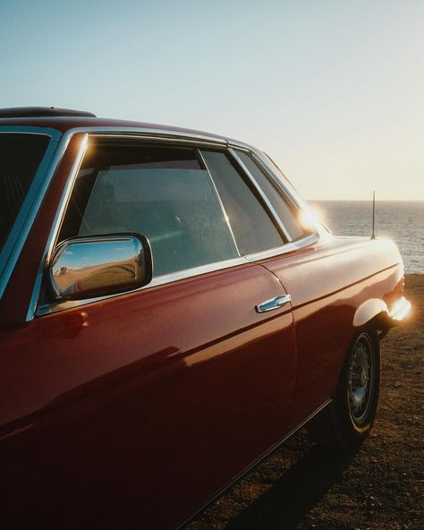 seen a guy taking pictures of his beautiful oldtimer near the coast, so I asked him if I could do some with my camera and then send them to him. He didn’t understand shit about what we were trying to explain him, so he thought I was trying to sell him sumn but here are the results 😂 this was also my first time photographing a car so the compositions might be a lil random, hope u enjoy ! 📸 @atonshots + fujifilm x100v #photography #x100v #fujifilm #fujifilmx100v #fujifilmx100 #filmphotography... Fujifilm X100v Pictures, X100v Photography, X100v Fujifilm, Fujifilm X100v, The Coast, Taking Pictures, Film Photography, A Car, First Time