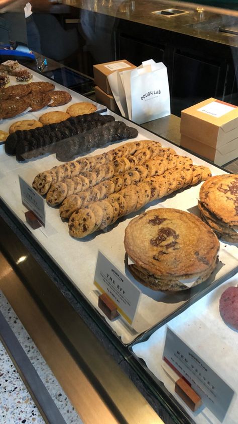 Starbucks Snapgram, Bakery Design Interior, Usa Food, Cooking Cookies, Bakery Design, Dessert Lover, Bakery Cafe, Pretty Food, Food Cravings