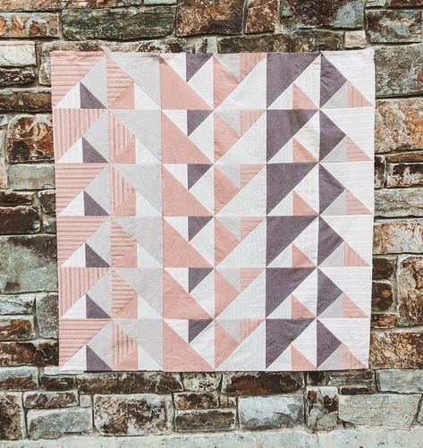 This Patterns & Blueprints item by PineStateStitches has 54 favorites from Etsy shoppers. Ships from United States. Listed on Sep 8, 2024 Tiles Quilt Pattern, Throw Quilt Size, Simple Quilt, Tiled Quilt, Quilt Modernen, Cozy Quilts, Colorful Quilts, Modern Quilt Patterns, English Paper Piecing