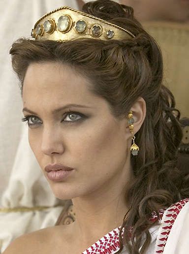 Love the hair style Ancient Greek Hair, Greek Goddess Makeup, Greek Makeup, Angelina Jolie Hair, Greek Hair, Goddess Makeup, Angelina Jolie Photos, Goddess Costume, Goddess Hairstyles