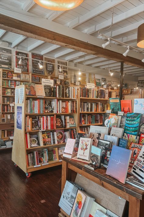 Tombolo Books in St. Petersburg, Florida Local Bookstore Aesthetic, St Petersburg Florida Aesthetic, Beach Bookstore, Brand Mission, Bookstore Aesthetic, Dunedin Florida, Independent Bookstore, Sugar Hill, Bookstagram Inspiration