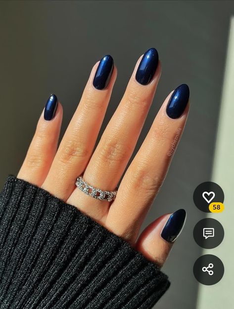 Chrome Navy Nails, Navy Blue Chrome Nails, Navy Blue Nail Ideas, Chrome Nails Blue, Midnight Blue Nails, Weather Nails, Navy Nails Design, Navy Blue Nail Designs, Black And Blue Nails