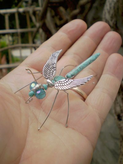 Bead Bugs, Beaded Insects, Beaded Bugs, Beaded Dragonfly, Beaded Spiders, Bijoux Fil Aluminium, Wire Jewelry Designs, Insect Jewelry, Diy Wire Jewelry