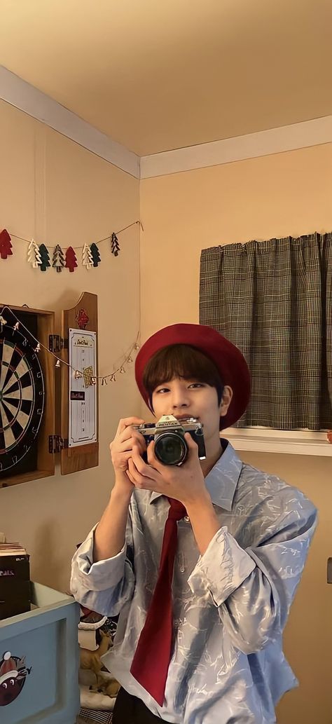 Seungmin Boyfriend Material Wallpaper, Seungmin Boyfriend Material, Seungmin Wallpaper, Losing A Child, Stray Kids Seungmin, Lost Boys, Kids Wallpaper, Kpop Guys, Kpop Wallpaper