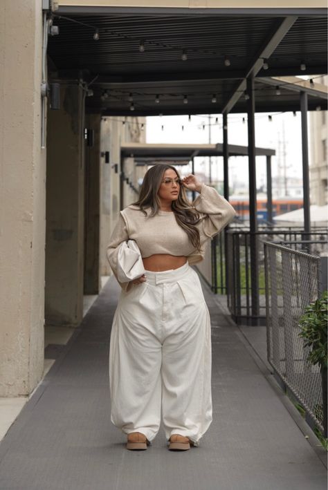 Shop Cool Harbor Wide-Leg Pants and other curated products on LTK, the easiest way to shop everything from your favorite creators. Feminine Plus Size Outfits, Curvy Street Style, Ramadan Quran, Neutral Color Outfits, Mid Size Outfits, Plus Size Baddie Outfits, Mid Size Fashion, Plus Size Outfit, Causal Outfits