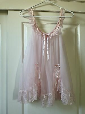 Cute Nightwear, Gown Aesthetic, Babydoll Nighty, Pink Wardrobe, Babydoll Nightgown, Pink Nightgown, Lingerie Vintage, Long Nightgown, 20th Century Fashion