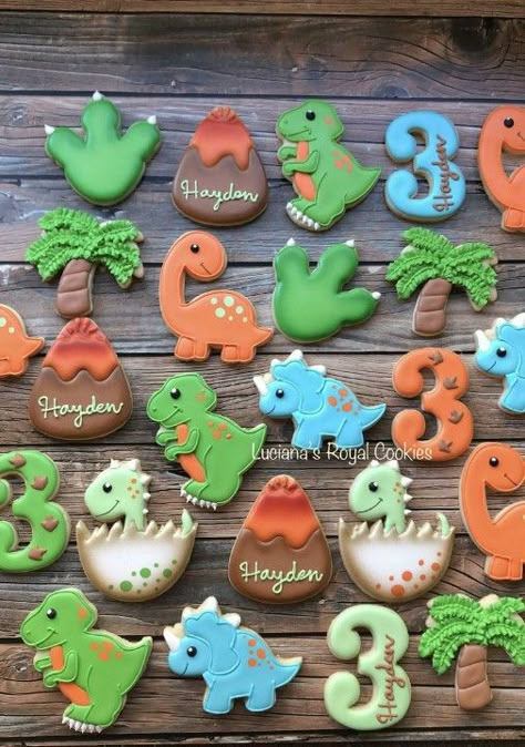 Bday Cookies, Dinosaur Birthday Party Decorations, Dinosaur Birthday Cakes, Dinosaur Cookies, Dinosaur Themed Birthday Party, Dino Birthday Party, Dinosaur Theme Party, Dino Birthday, Dinosaur Birthday Party