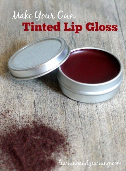 Making your own makeup isn't so difficult. This simple recipe with all natural alkanet root will impart a lovely ruby glow to your homemade tinted lip gloss. Natural living at its best! Lip Gloss Recipe, Alkanet Root, Make Your Own Makeup, Makeup Recipes, Homemade Makeup, Tinted Lip Gloss, Lip Balm Recipes, Homemade Cosmetics, Homemade Lip Balm