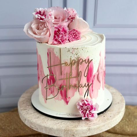 40th Birthday Cake For Women, Birthday Cake For Women Elegant, Modern Birthday Cakes, 40th Cake, Cake With Flowers, Birthday Cake With Flowers, Buttercream Cake Decorating, 60th Birthday Cakes, Elegant Birthday Cakes