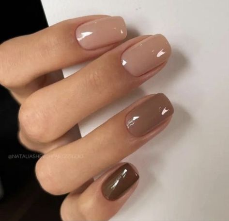 Taupe Nails, French Manicure Nails, Subtle Nails, Stylish Nails Designs, Glitter Gel Nails, Makijaż Smokey Eye, Shellac Nails, Cat Kuku, Neutral Nails