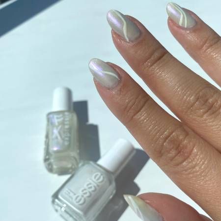 How To Get Hailey Bieber's Glazed Donut Nails At Home - Essie Glazed Donut Nail Polish Color, Glazed Donut Nails Essie, Glazed Donut Nails Silver, Pale Blue Glazed Donut Nails, Essie Glazed Donut, Manicure Glazed Donut, Essie Marshmallow, Fast Drying Nail Polish, Hailey Bieber Nails