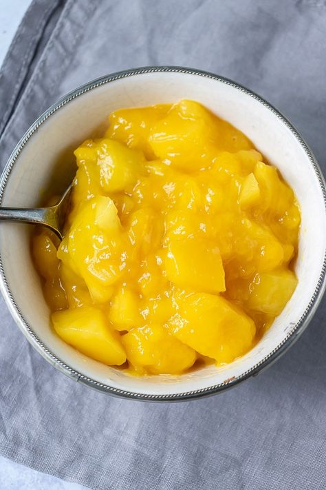 This mango compote is easy, quick and tasty. Make it in 15 minutes with 4 ingredients, using fresh or frozen mangoes. Great on pancakes, ice cream and more! #mangocompote #compote #mango #mangorecipes #frozenmango #frozenmangorecipes Mango Topping, Mango Compote, Yogurt Smoothie Bowl, Mango Pancakes, Vegetable Cake, Coconut Pancakes, Mango Sauce, Compote Recipe, Pancake Toppings